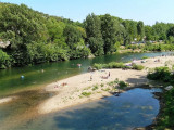 Rivière la Cèze avec vue sur la camping
