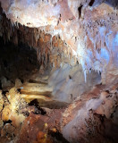 Grotte forestière petits gours