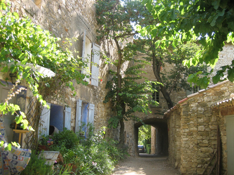 Ruelle de Saint-Victor-la-Coste