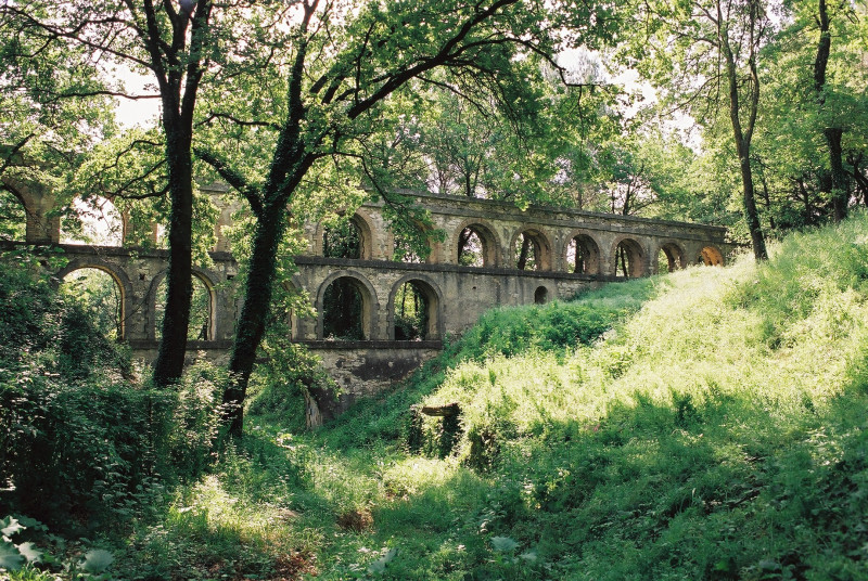 Aqueduc de Balouvière