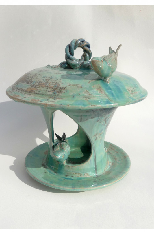 mangeoire en grès par la Poterie de Roquepertuis