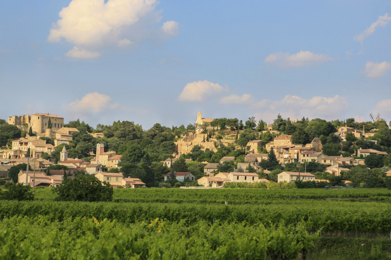 Vénéjan, petite cité de caractère
