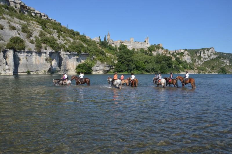 centre-equestre-le-mazet-bidon