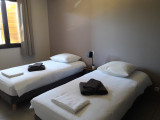 Chambre 2 avec 2 lits simples