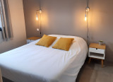 Chambre avec lit double