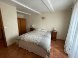 Chambre avec lit double