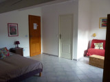 Chambre 2 avec lit double et canapé convertible