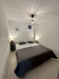 Chambre avec lit double