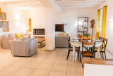 Gîtes Domaine de Coulon : Maison Barjac