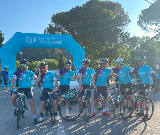 Equipe-devant-gran-fondo