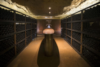 Visite de la Vinothèque de l'Aven d'Orgnac pour les Journées Européennes du Patrimoine