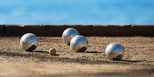 Concours de pétanque