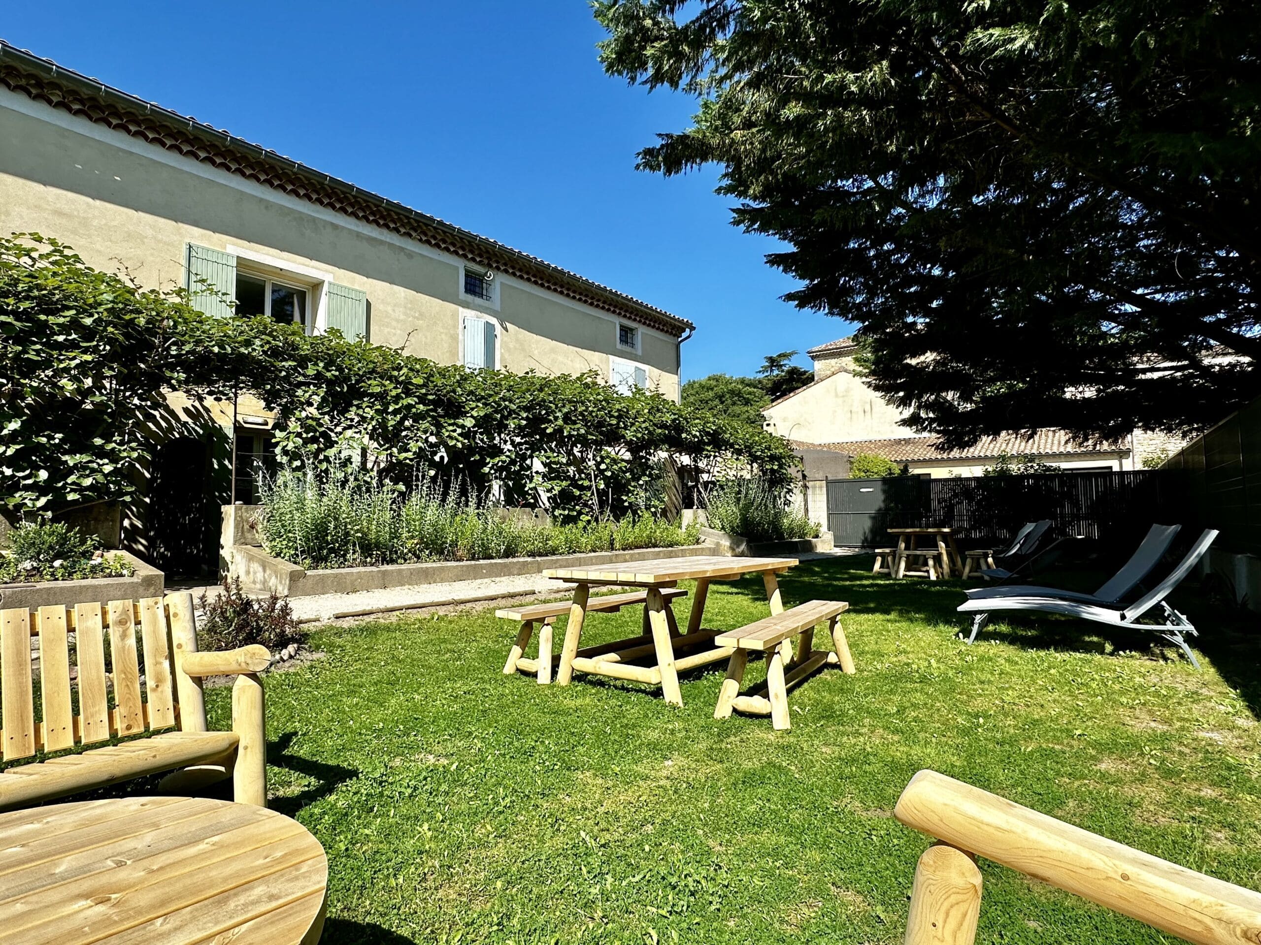 Meublés de tourisme à Pont-Saint-Esprit - Gîtes Clos de la Noria : La Mansarde à Pont-Saint-Esprit