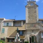Porte d'entrée du village de Connaux