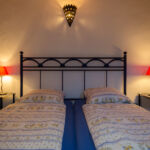 Chambre avec lit double