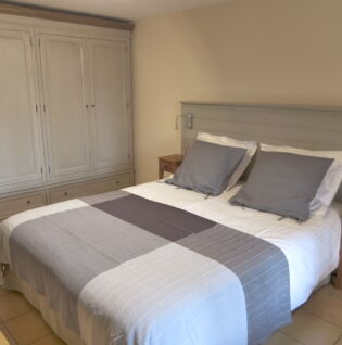 Chambre Cerise avec lit double
