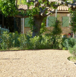 Cour commune de la Villa Thébaïde