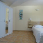 Chambre avec lit double