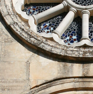 Détail de l'église de Laval Saint Roman