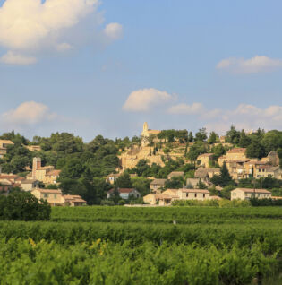vénéjan, petite cité de caractère