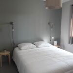 Chambre avec lit double