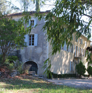 Bâtisse