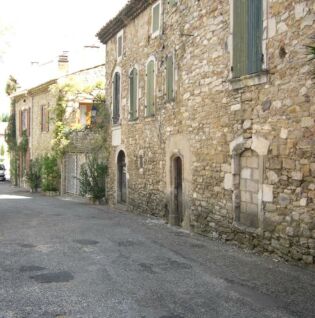 Ruelle de Saint-Paulet-de-Caisson