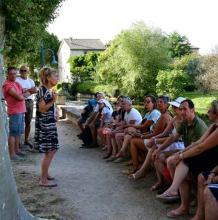 Visite guidée de Goudargues dans le cadre des pots d'accueil de Goudargues