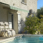 Façade et piscine