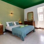 Chambre avec lit double