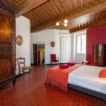 Chambre avec lit double