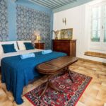 Chambre avec lit double