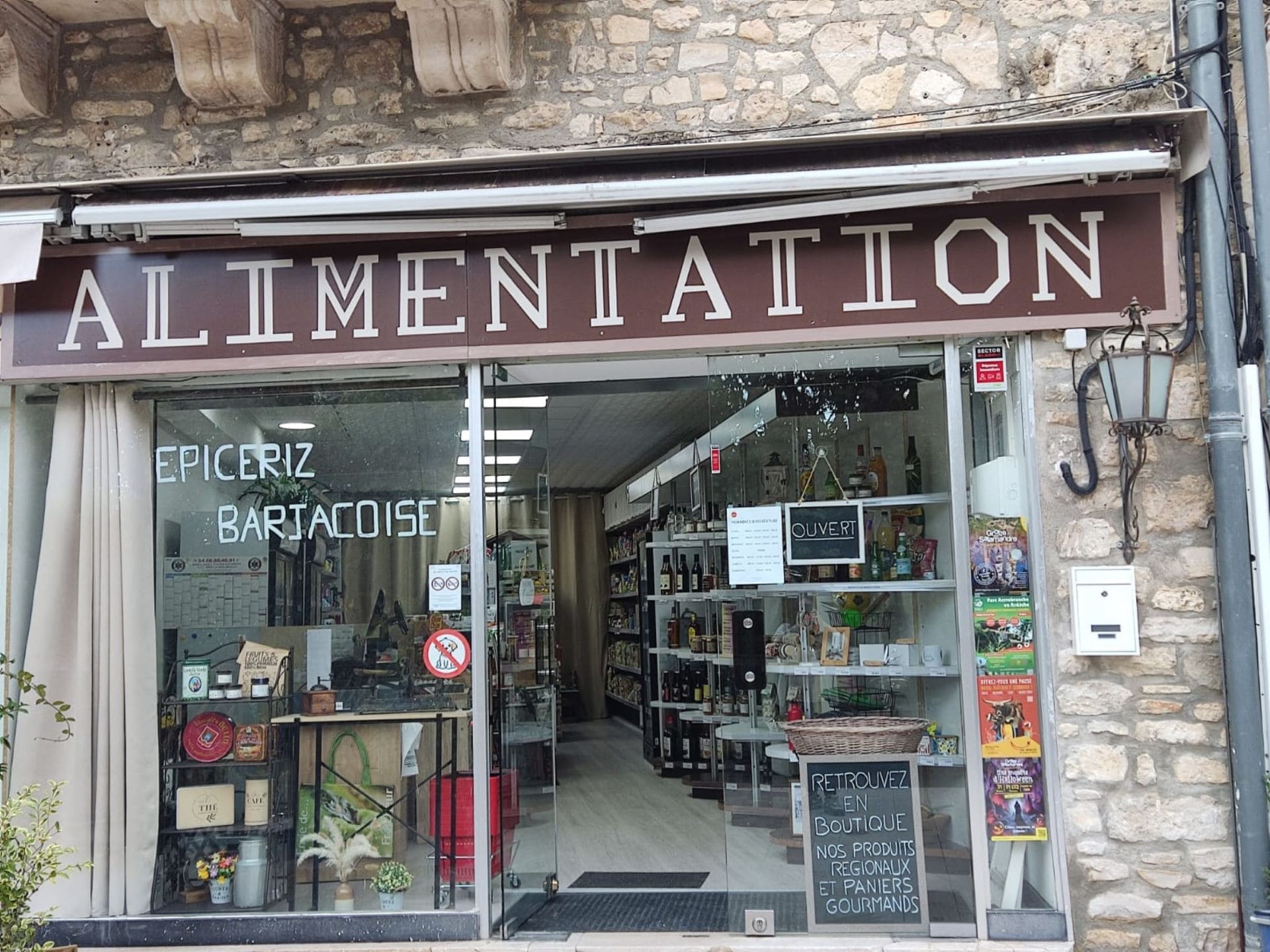 Epiceriz Barjacoise_Barjac - Exterieur