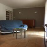 Pièce de vie avec accès sur la terrasse