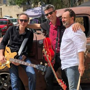 Vous aimez le rock originel et le rockabilly, les 50’s et 60’s, alors ce concert est fait pour vous. A-wop-bop-a-loo-bop a-lop-bam-boom !