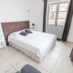 Chambre 1 avec lit double
