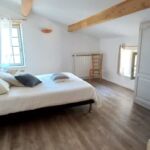 Chambre avec lit double