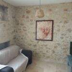 Espace salon de la Chambre d'hôtes Le Cèdre