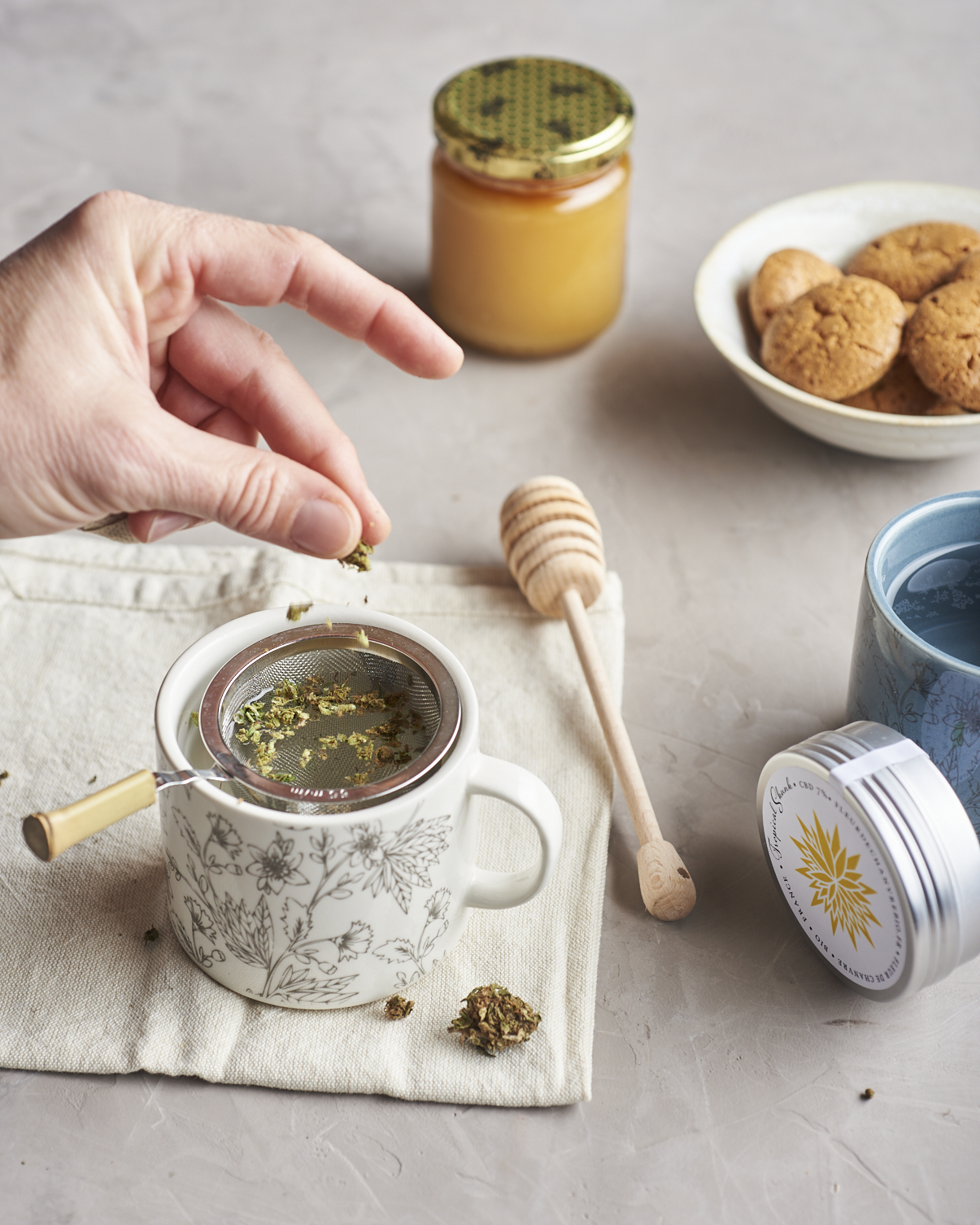manjolive, producteur de fleur de chanvre CBD bio, à Sabran