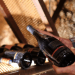 La Vinothèque dans la grotte