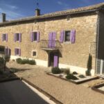 Le Mas des Deux Vallées - Vue mas et parking