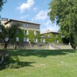 La Bergerie - Façade et jardin du Domaine Lamartine