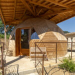 Le dôme, lieu de pratique de Sadhana Yoga Orsan