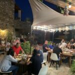 Le Plan de Bec - Repas convivial au restaurant