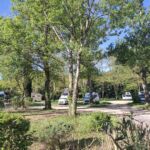 Aire de camping cars située à 500m des cascades du sautadet et du village, classé parmi les Plus Beaux Villages de France
